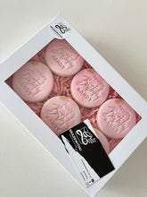 Load image into Gallery viewer, CUSTOMISED MARBLE SUGAR COOKIES
