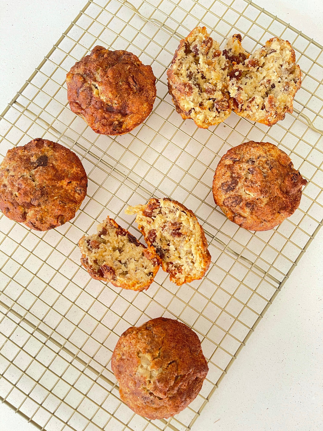 APPLE, CHIA & OAT MUFFINS