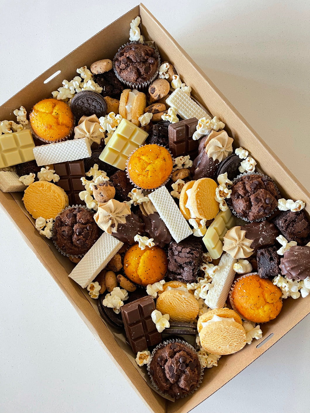 GLUTEN FREE DESSERT BOX