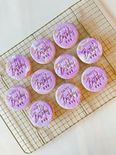 Load image into Gallery viewer, CUSTOMISED MARBLE SUGAR COOKIES
